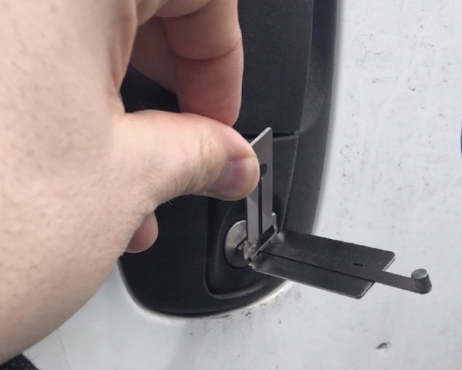 Fiat door being opened